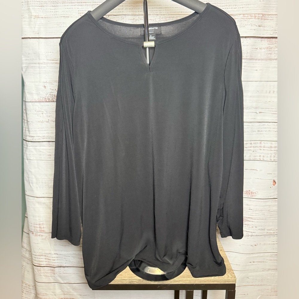 Liz Claiborne Black Long Sleeve Women's Tee (0311)
